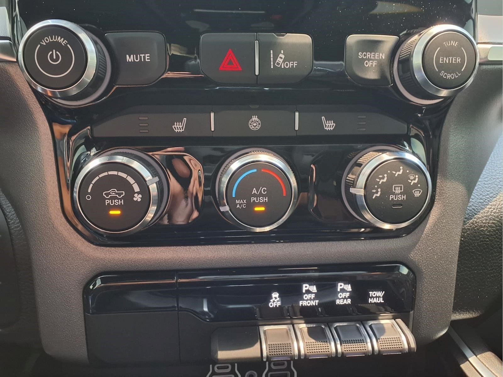 2025 RAM 1500 Lone Star