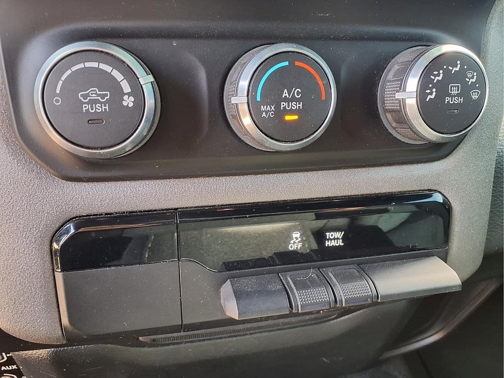 2022 RAM 1500 4x4 Tradesman 4dr Crew Cab 5.6 ft. SB Pickup