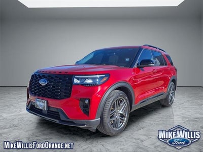 2025 Ford Explorer ST-Line