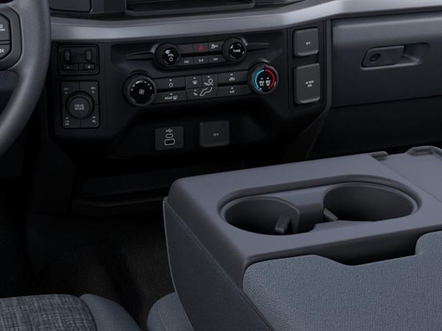 2027 Ford Super Duty F-250 SRW XLT