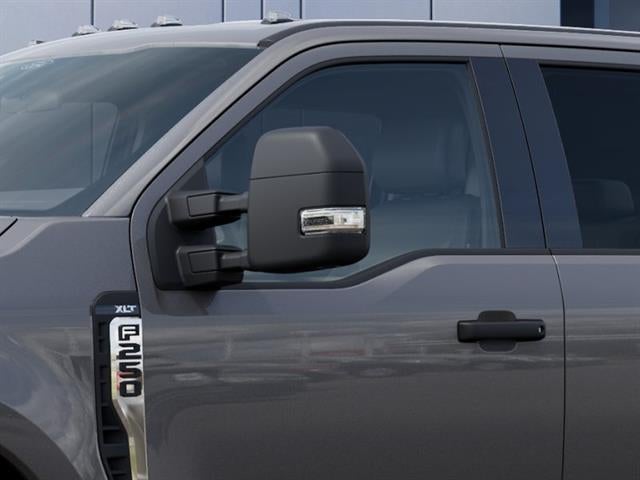 2027 Ford Super Duty F-250 SRW XLT