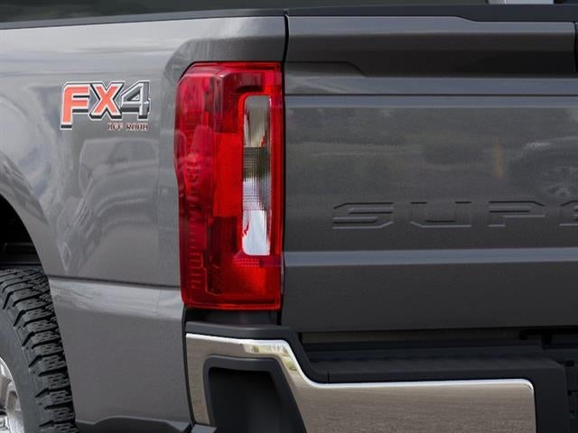 2027 Ford Super Duty F-250 SRW XLT