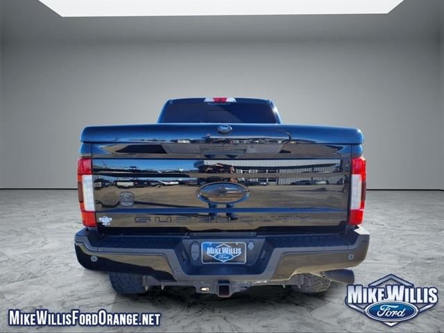 2017 Ford Super Duty F-250 SRW Lariat