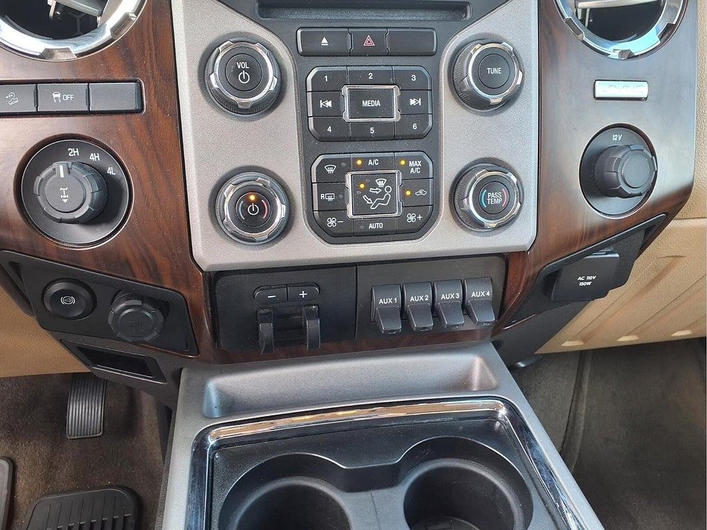 2015 Ford Super Duty F-350 SRW Lariat