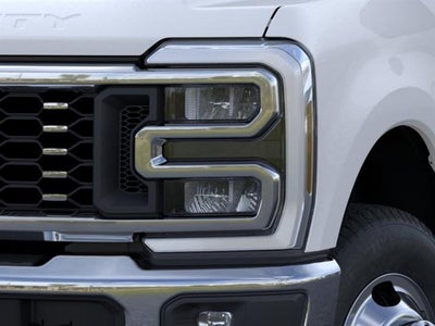 2026 Ford Super Duty F-350 DRW 4WD CREW 8' LARIAT