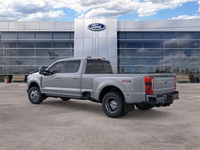 2026 Ford Super Duty F-350 DRW LARIAT
