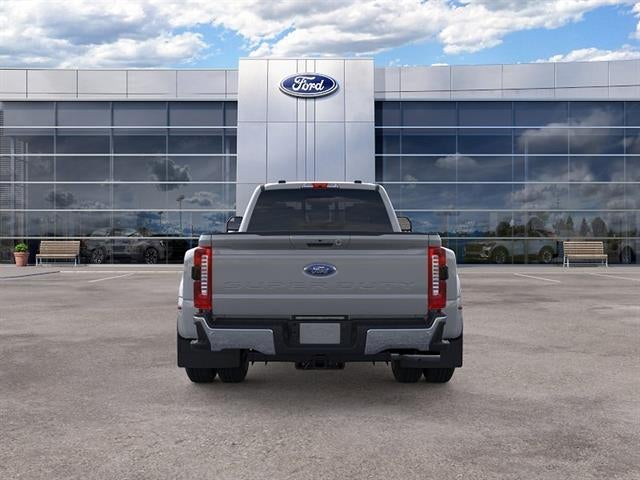 2026 Ford Super Duty F-350 DRW LARIAT
