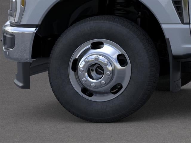 2026 Ford Super Duty F-350 DRW 4WD CREW 8' LARIAT