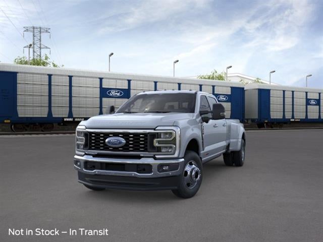 2026 Ford Super Duty F-350 DRW 4WD CREW 8' LARIAT