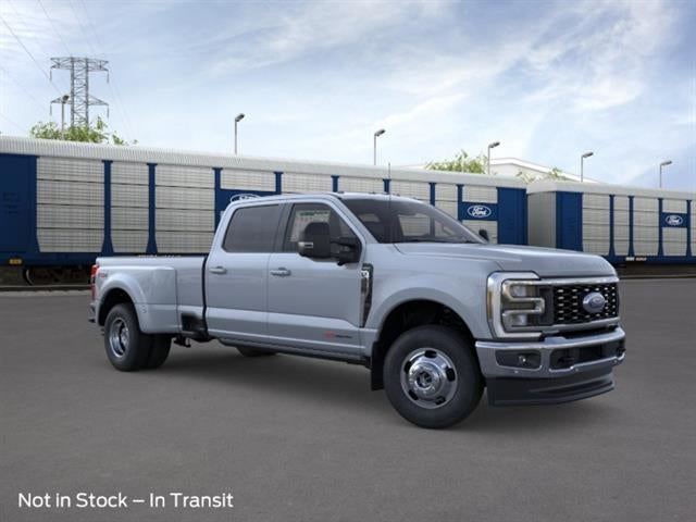2026 Ford Super Duty F-350 DRW 4WD CREW 8' LARIAT