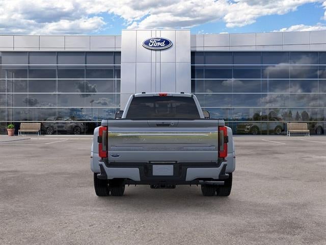 2026 Ford Super Duty F-450 DRW Platinum