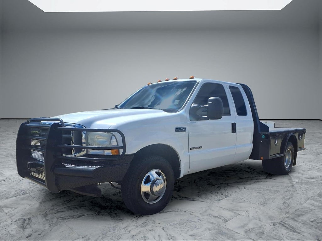 2002 Ford Super Duty F-350 DRW XL