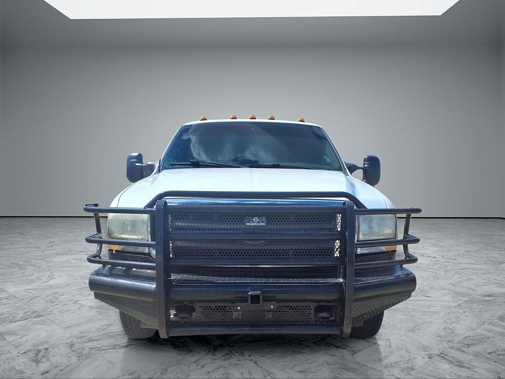 2002 Ford Super Duty F-350 DRW XL