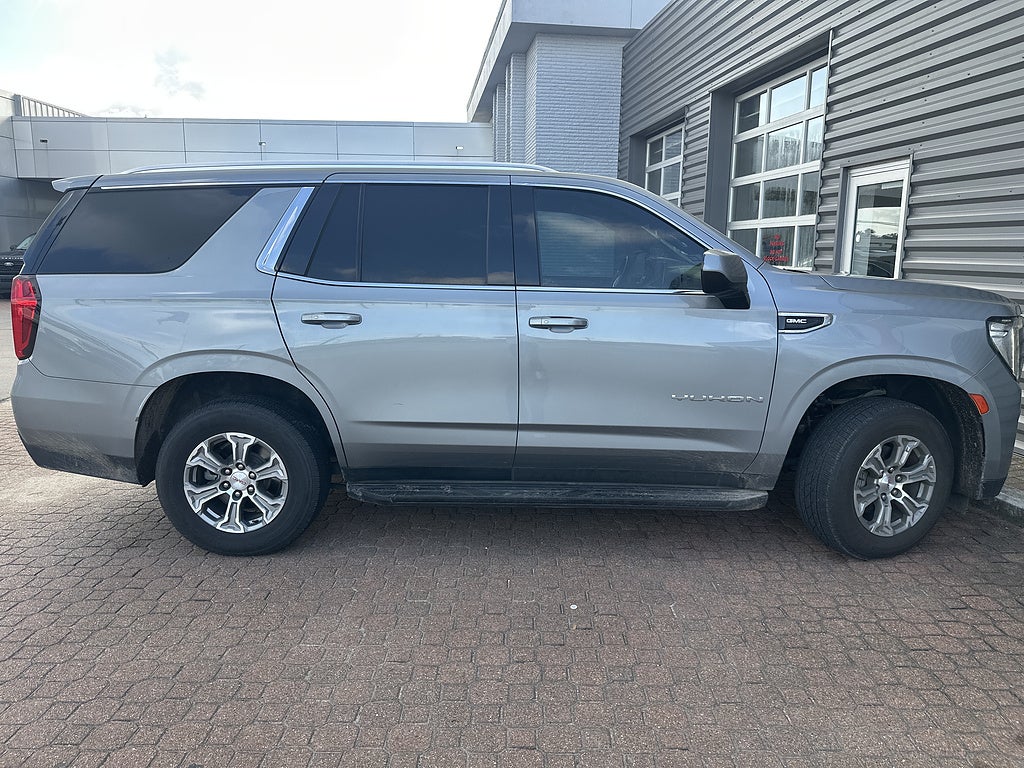 2023 GMC Yukon SLE