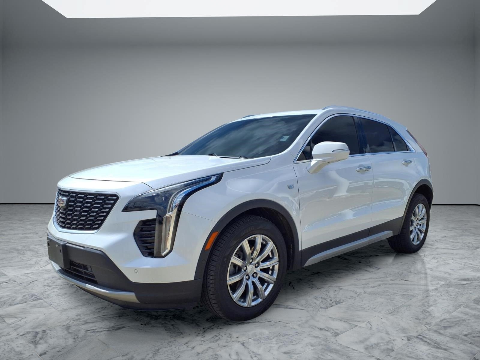 2022 Cadillac XT4 Premium Luxury