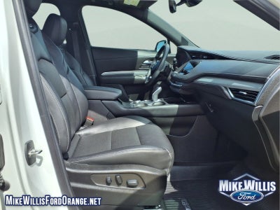 2022 Cadillac XT4 Premium Luxury