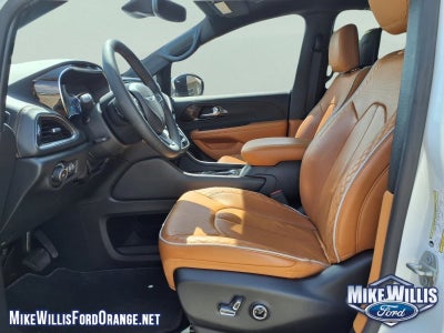 2023 Chrysler Pacifica Pinnacle