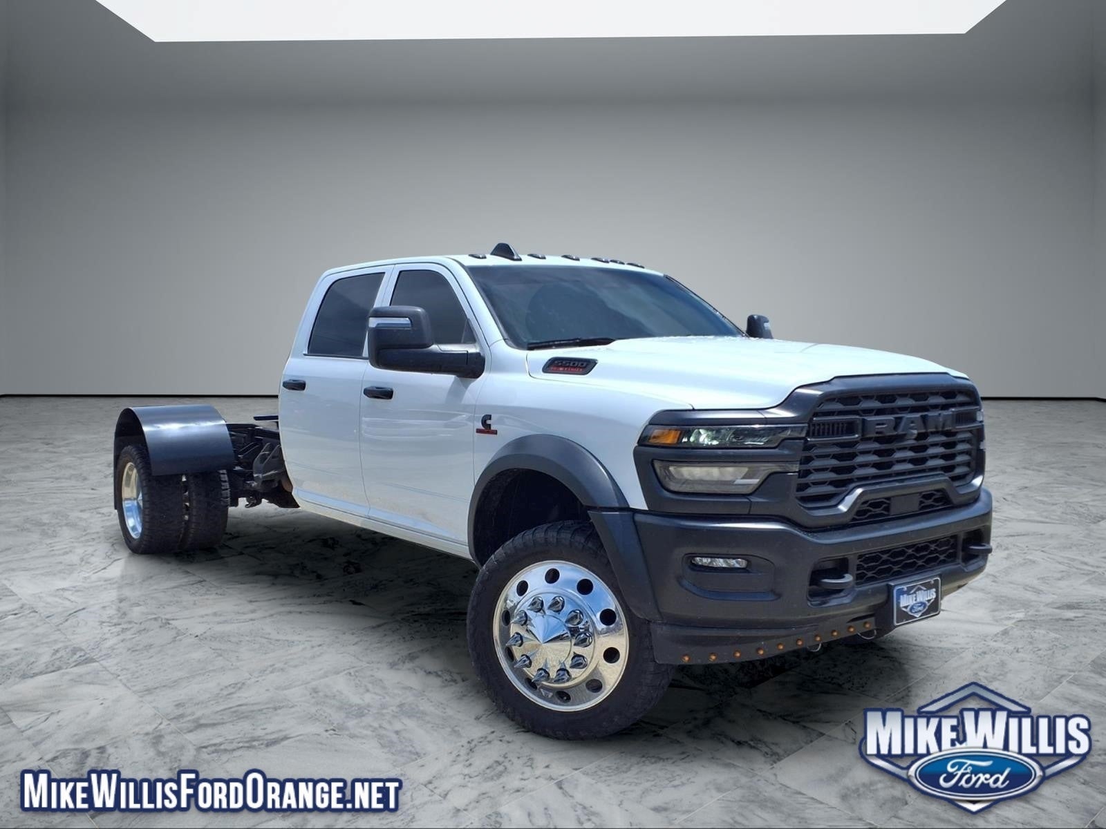 2025 RAM 5500 Tradesman 4X4 Crew Cab DRW 197" WB's photo