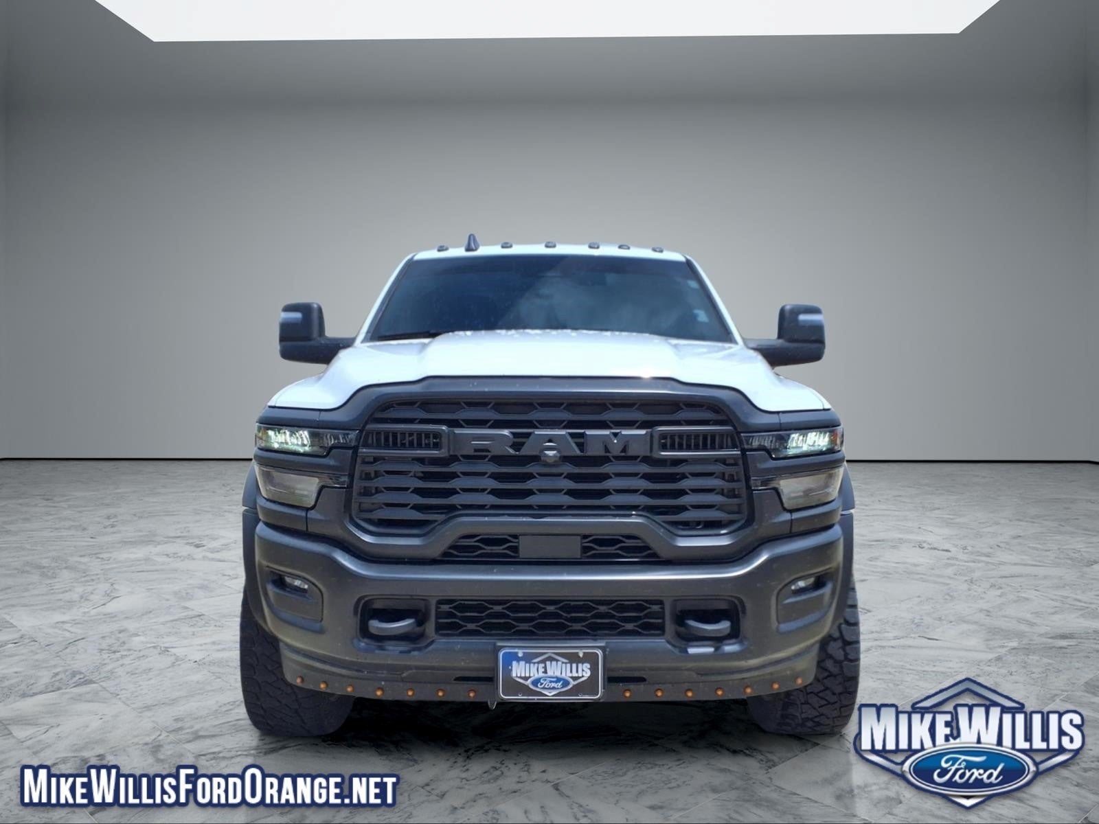 2025 RAM 5500 Chassis Cab 4X4 4dr Crew Cab 197.1 in. WB