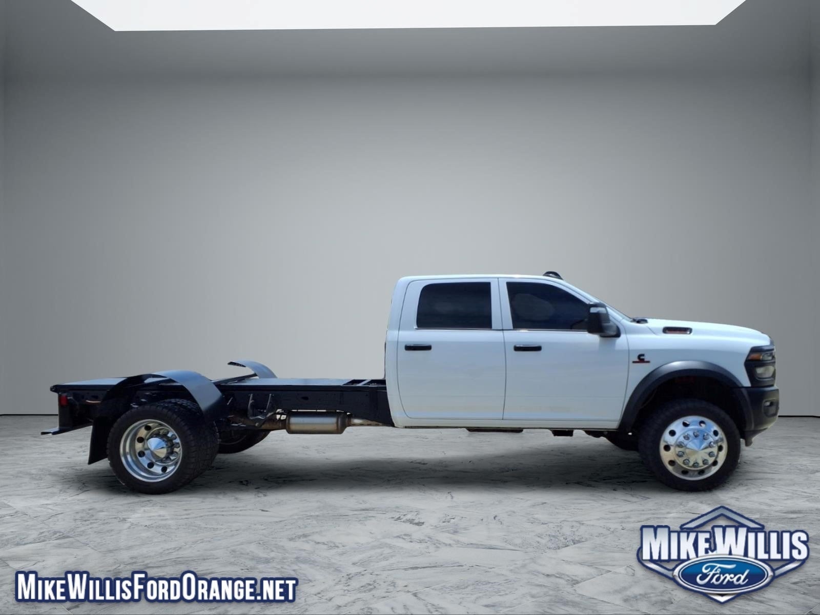 2025 RAM 5500 Chassis Cab 4X4 4dr Crew Cab 197.1 in. WB