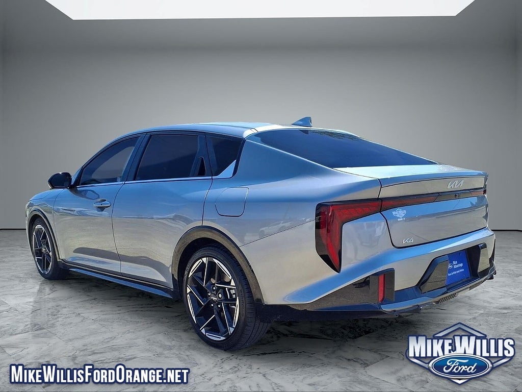 2025 Kia K4 GT-Line