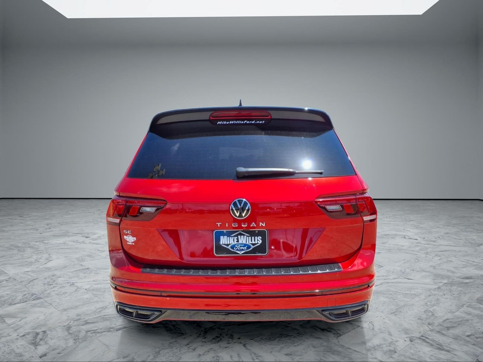 2024 Volkswagen Tiguan SE R-Line Black