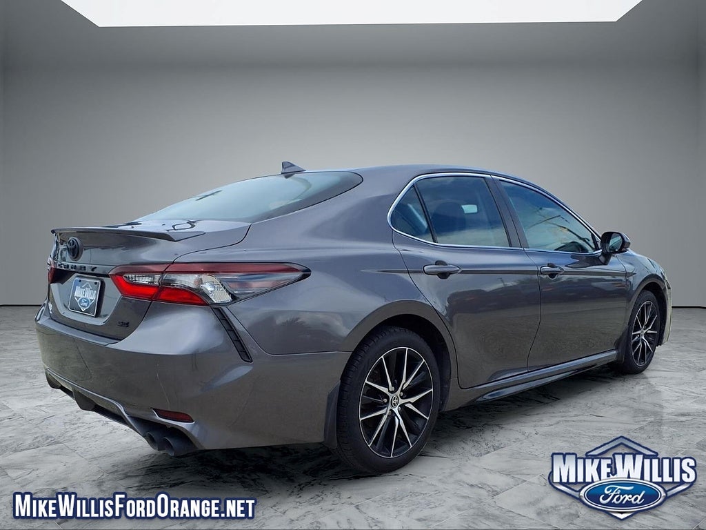 2022 Toyota Camry SE Nightshade
