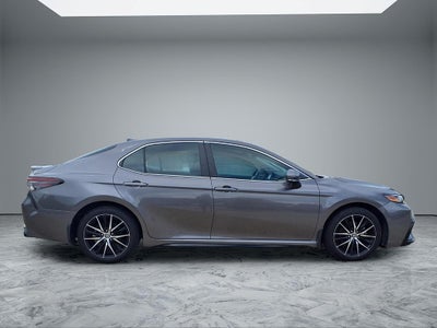 2022 Toyota Camry SE Nightshade