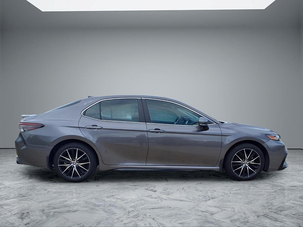 2022 Toyota Camry SE Nightshade