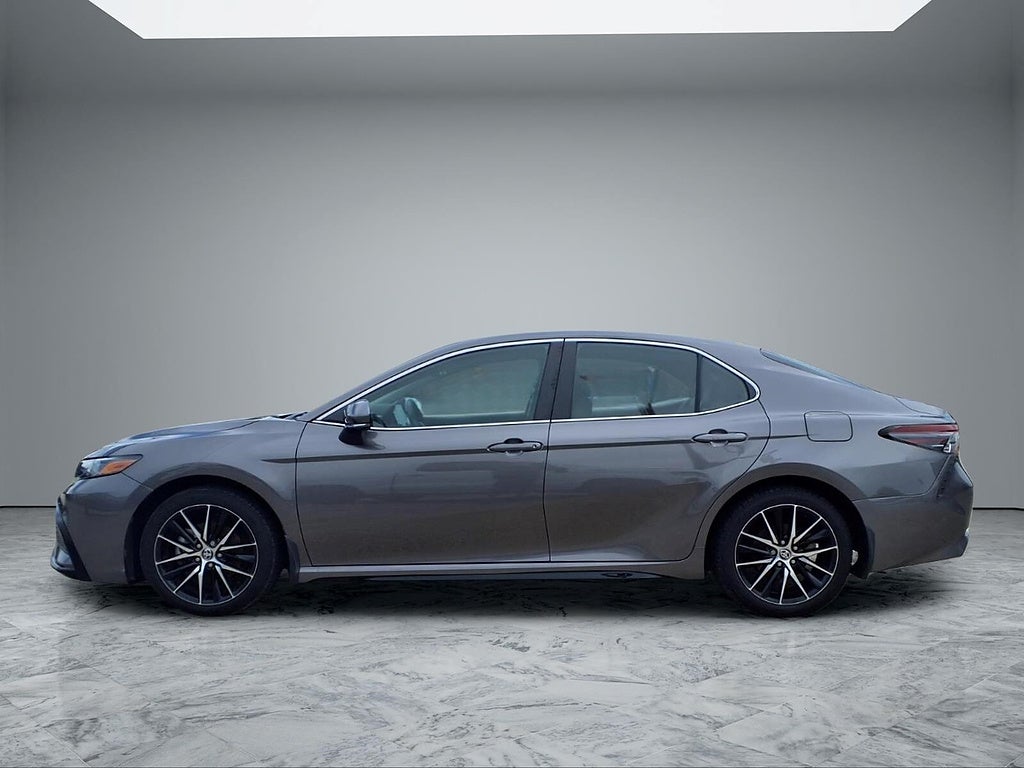2022 Toyota Camry SE Nightshade