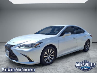 2019 Lexus ES Base