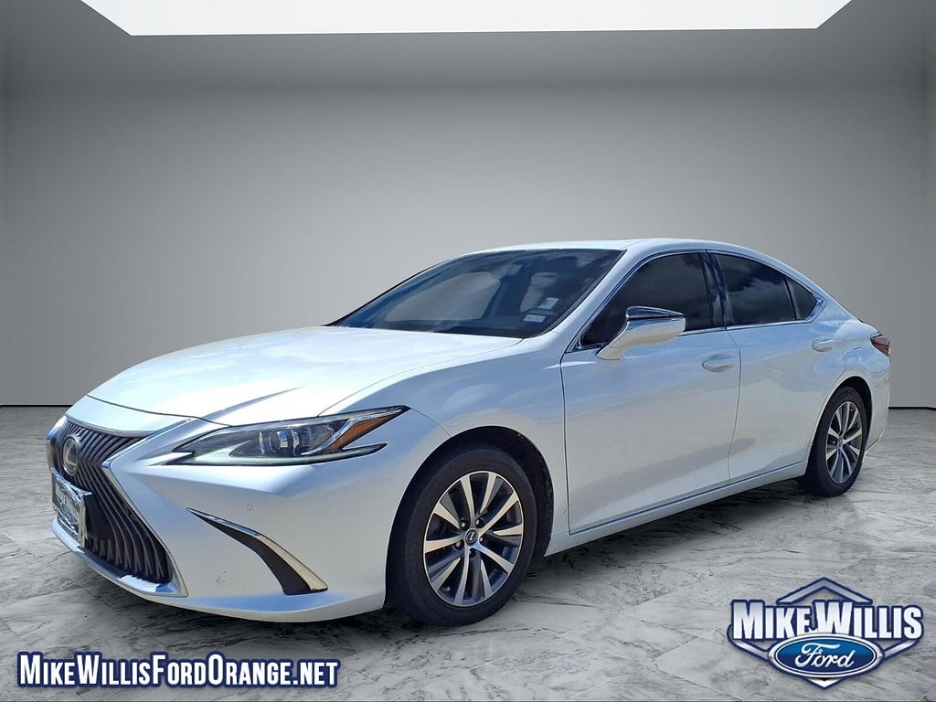 2019 Lexus ES Base