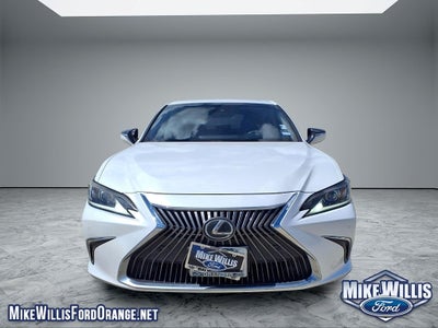 2019 Lexus ES Base