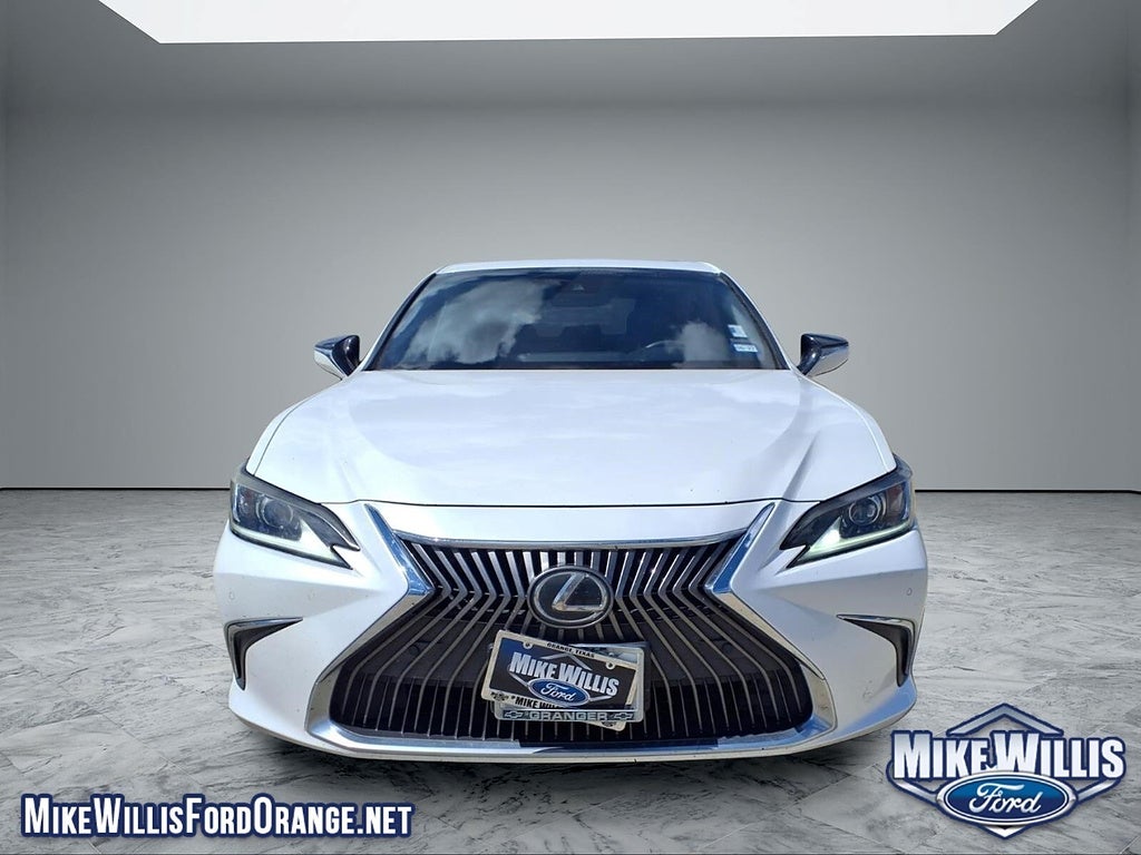 2019 Lexus ES Base