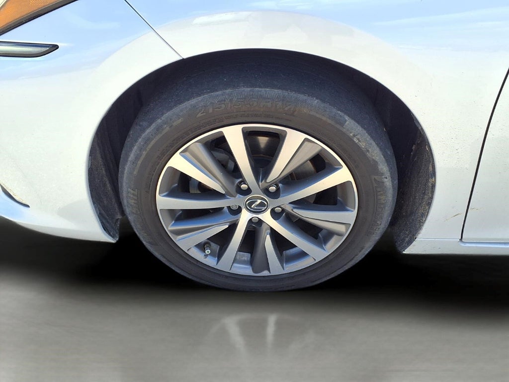2019 Lexus ES Base