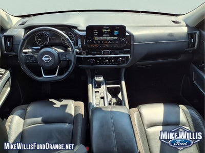 2022 Nissan Pathfinder SL