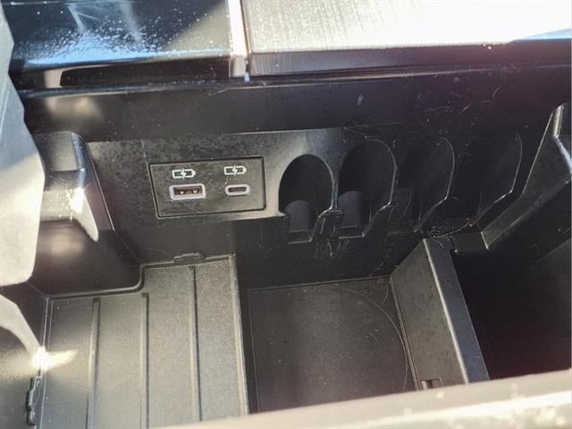 2025 Toyota Tundra 4WD Platinum HV