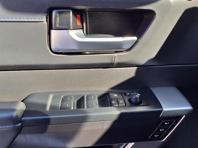 2025 Toyota Tundra 4WD Platinum HV