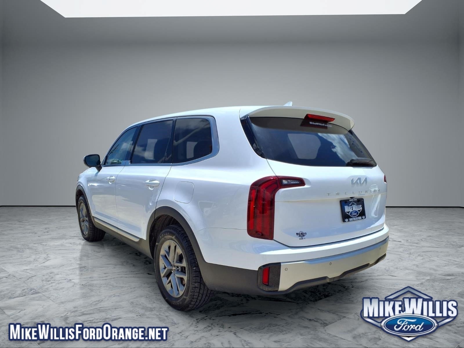 2023 Kia Telluride LX