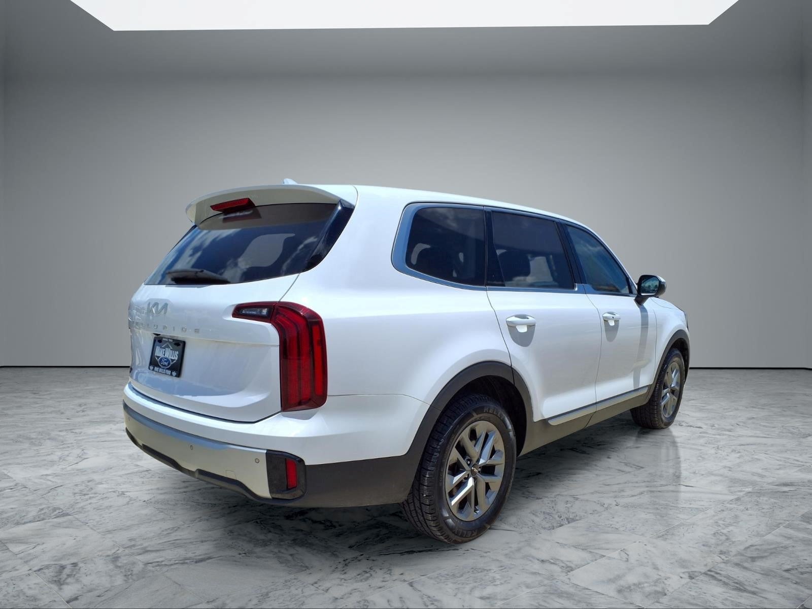 2023 Kia Telluride LX