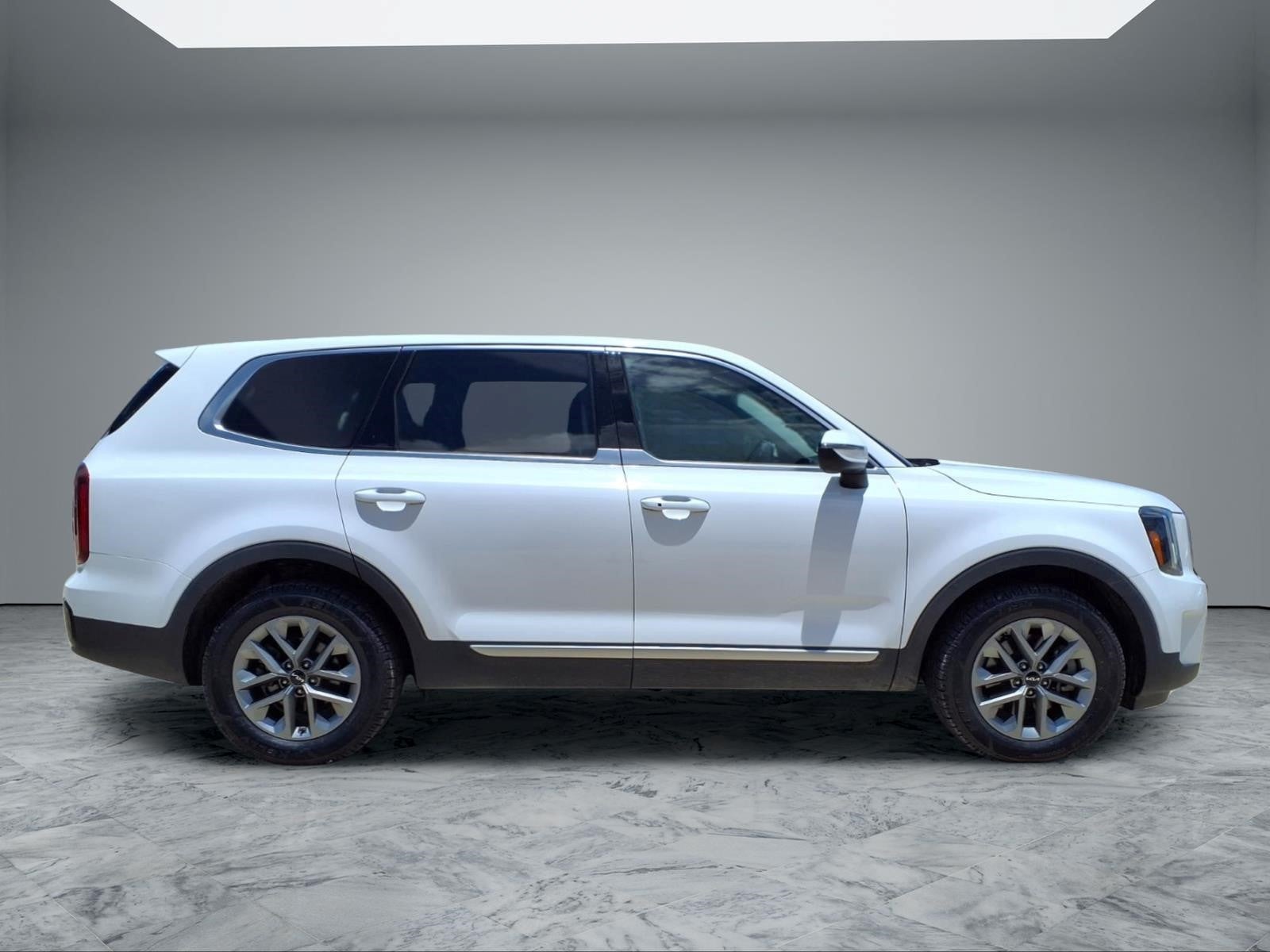 2023 Kia Telluride LX
