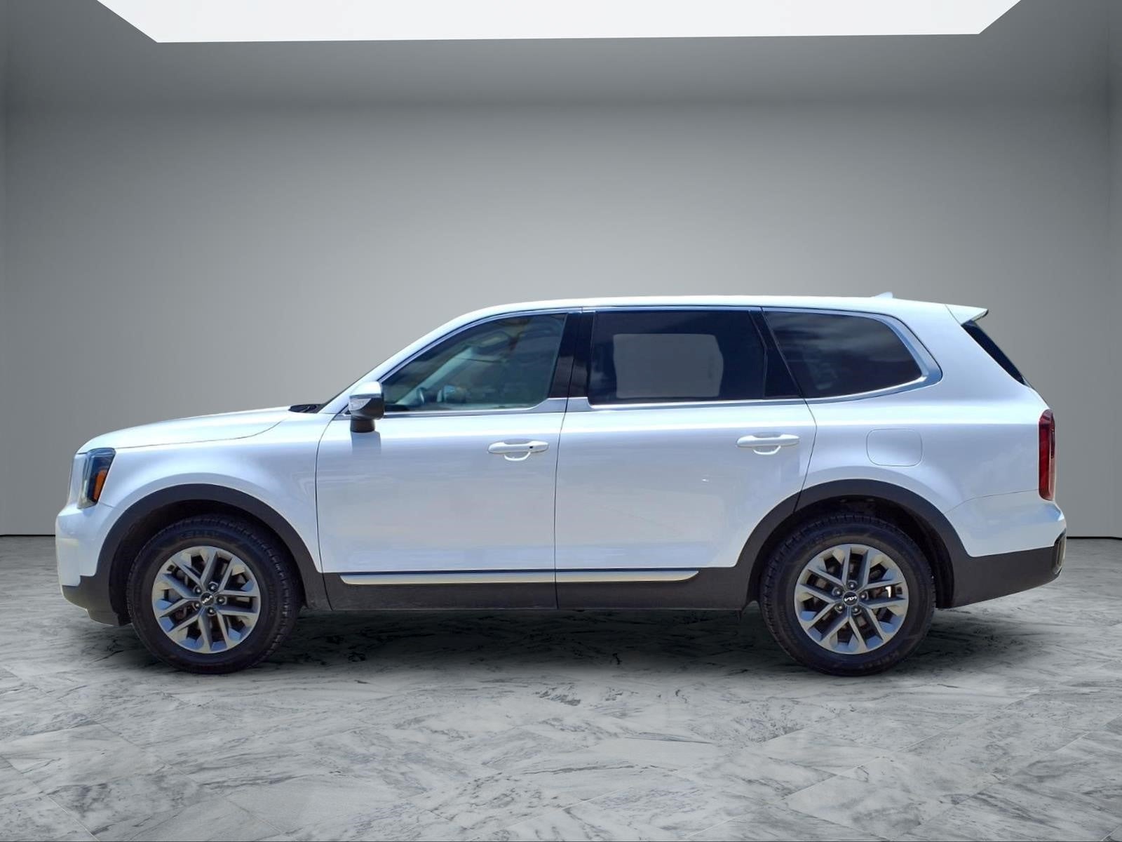2023 Kia Telluride LX
