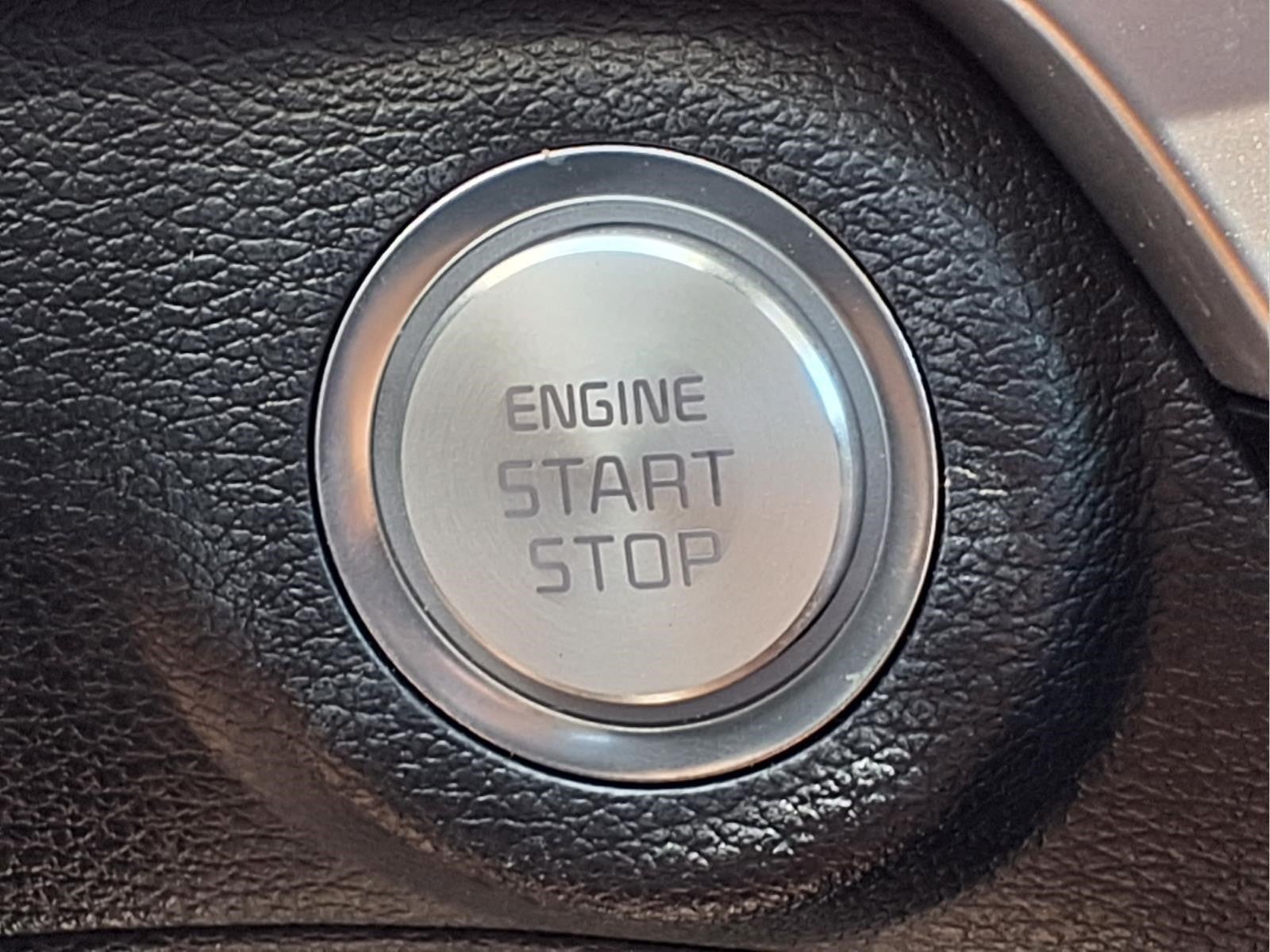2023 Kia Telluride LX