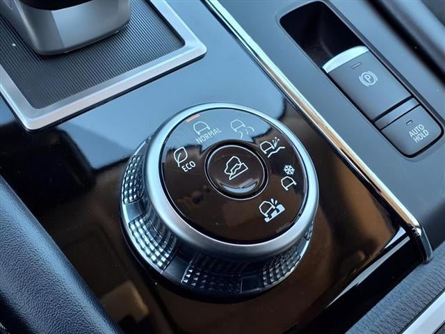 2024 Mitsubishi Outlander LE