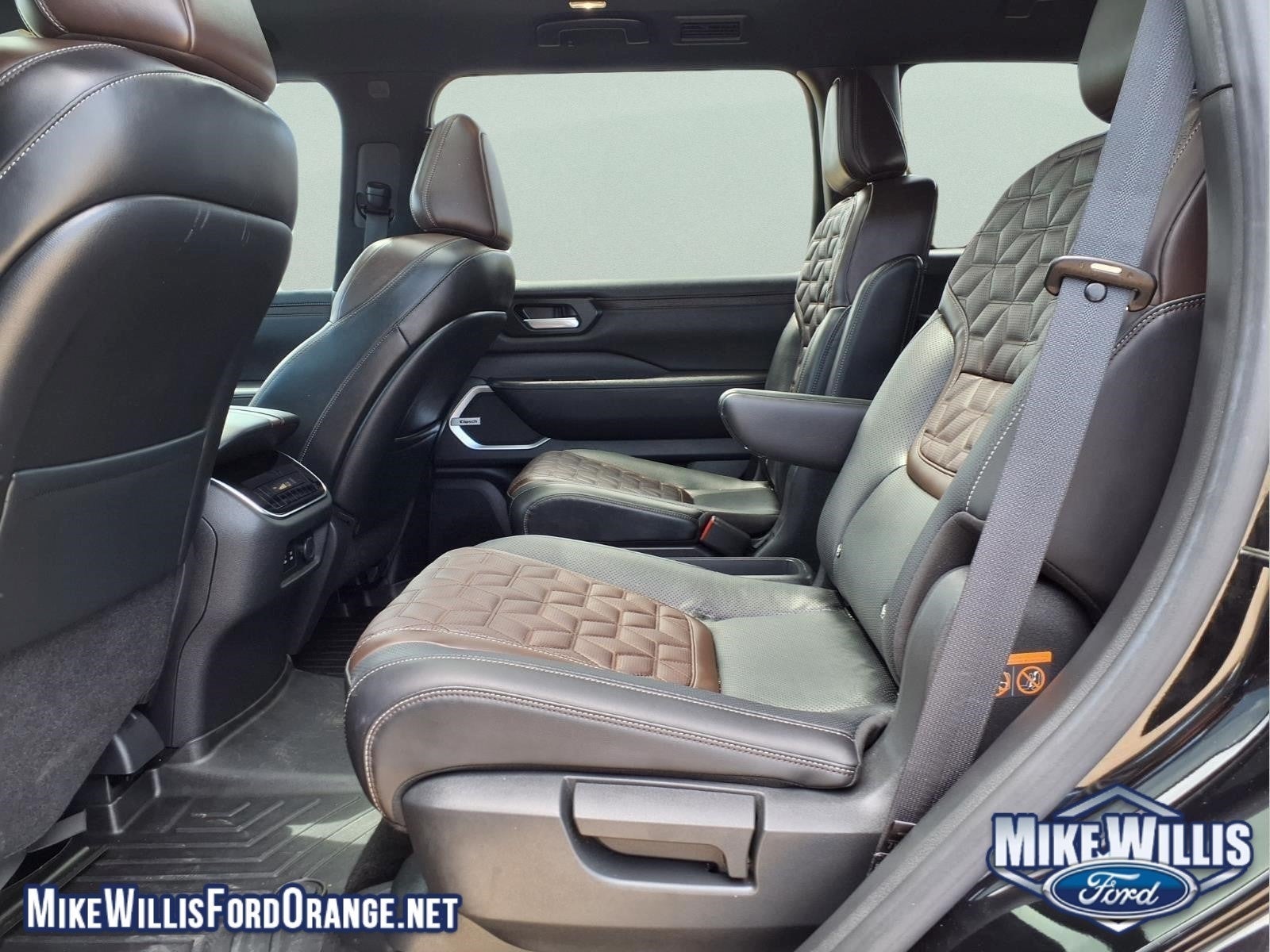 2025 Nissan Armada Platinum