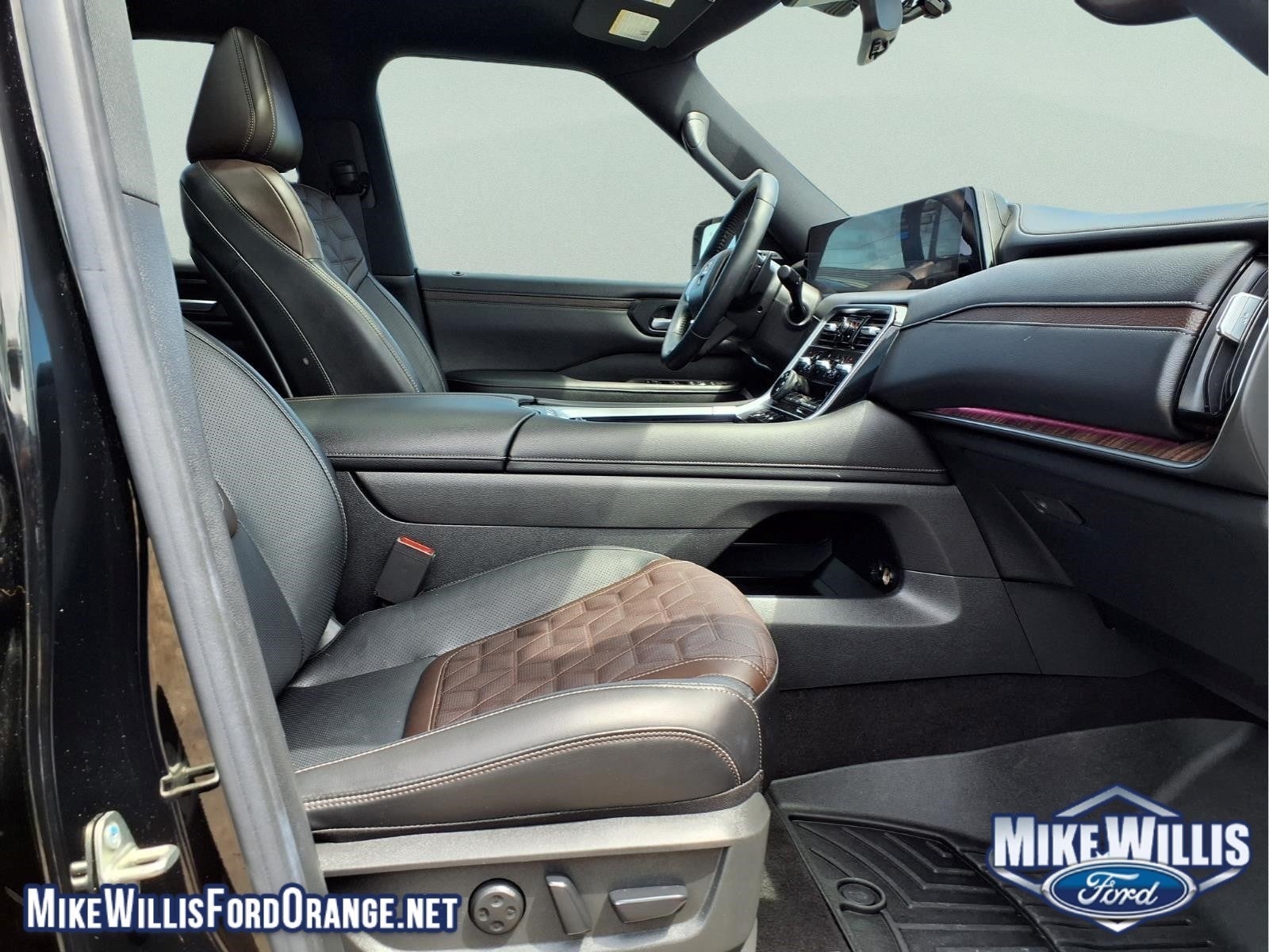2025 Nissan Armada Platinum
