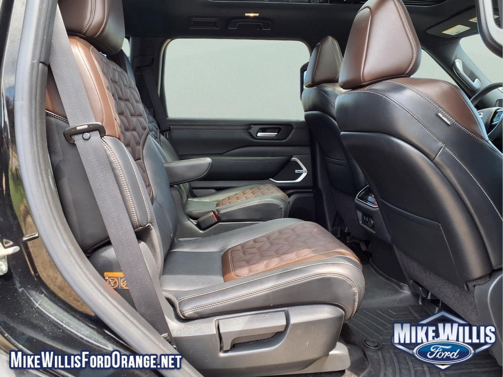 2025 Nissan Armada Platinum