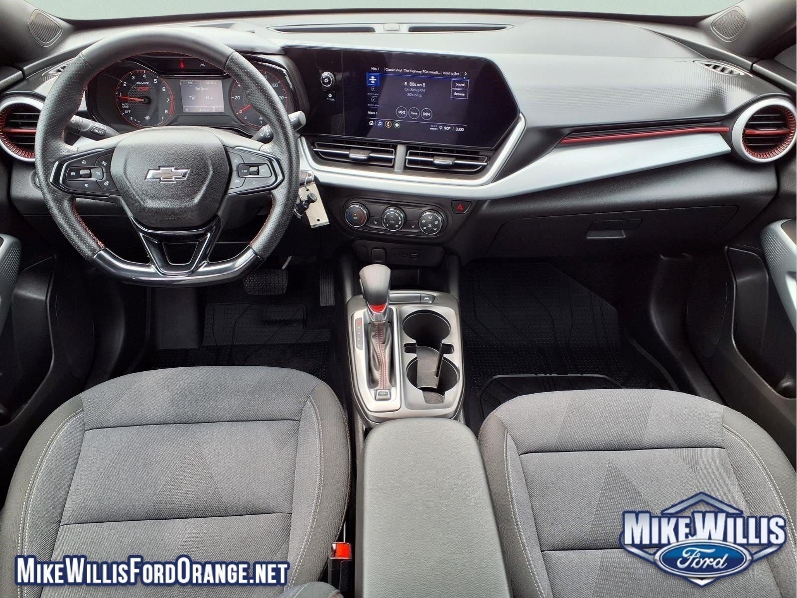 2025 Chevrolet Trax RS