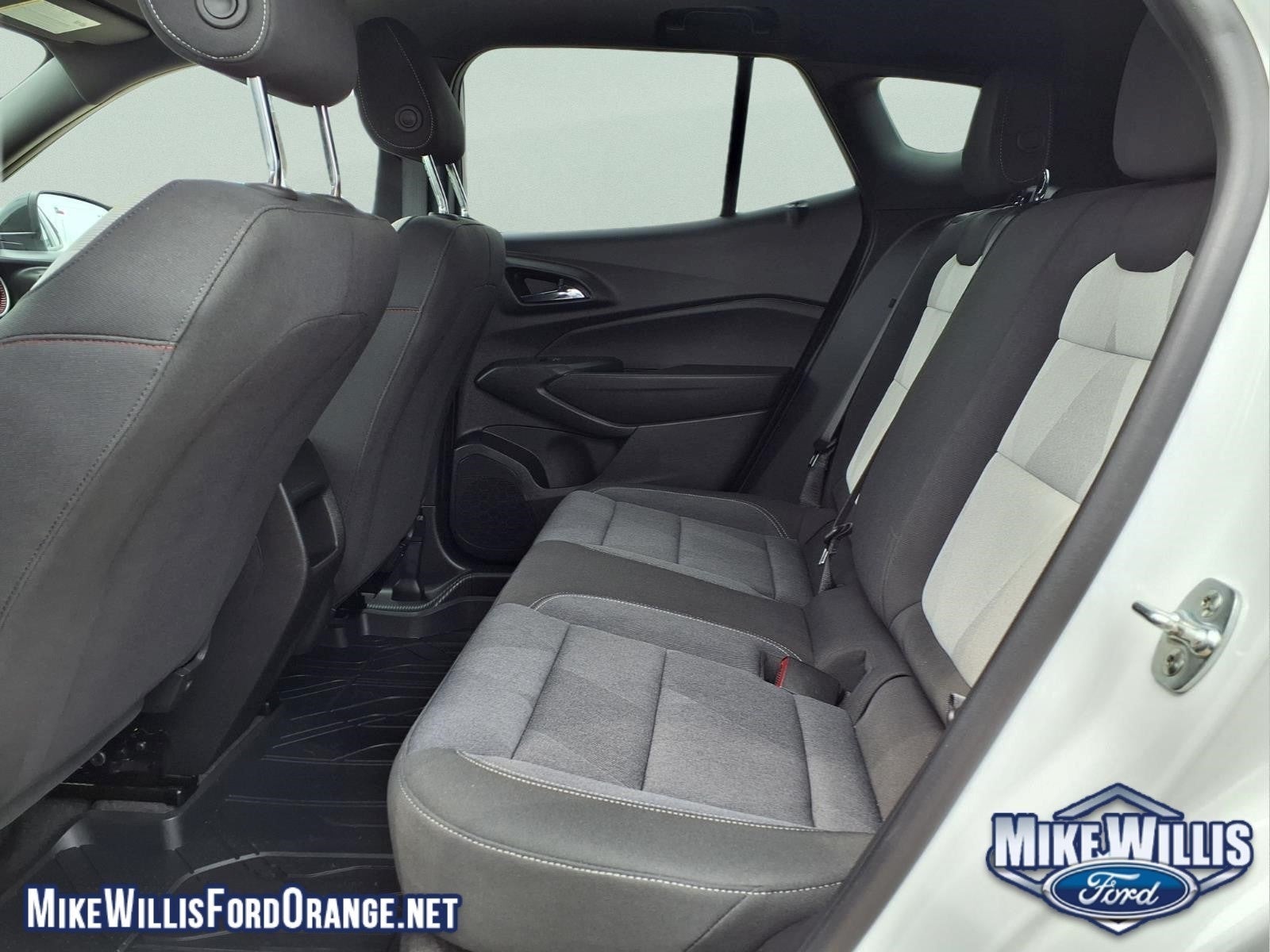 2025 Chevrolet Trax RS
