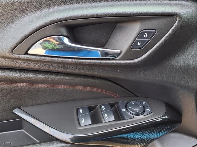 2025 Chevrolet Trax RS